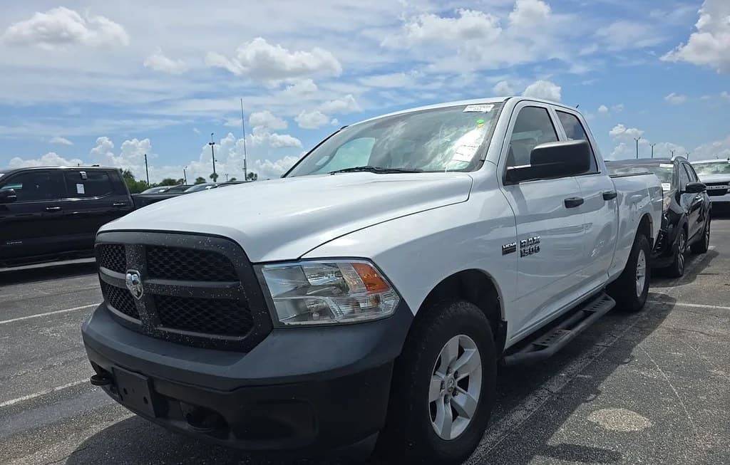 2017 RAM 1500 TRADESMAN EXTENDED CAB MEDIUM BED 1