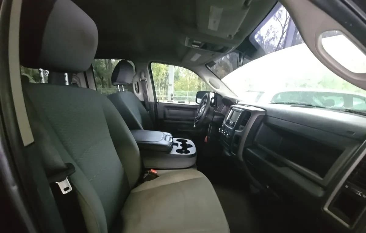 2018 RAM 1500 EXPRESS EXTENDED CAB MEDIUM BED 5