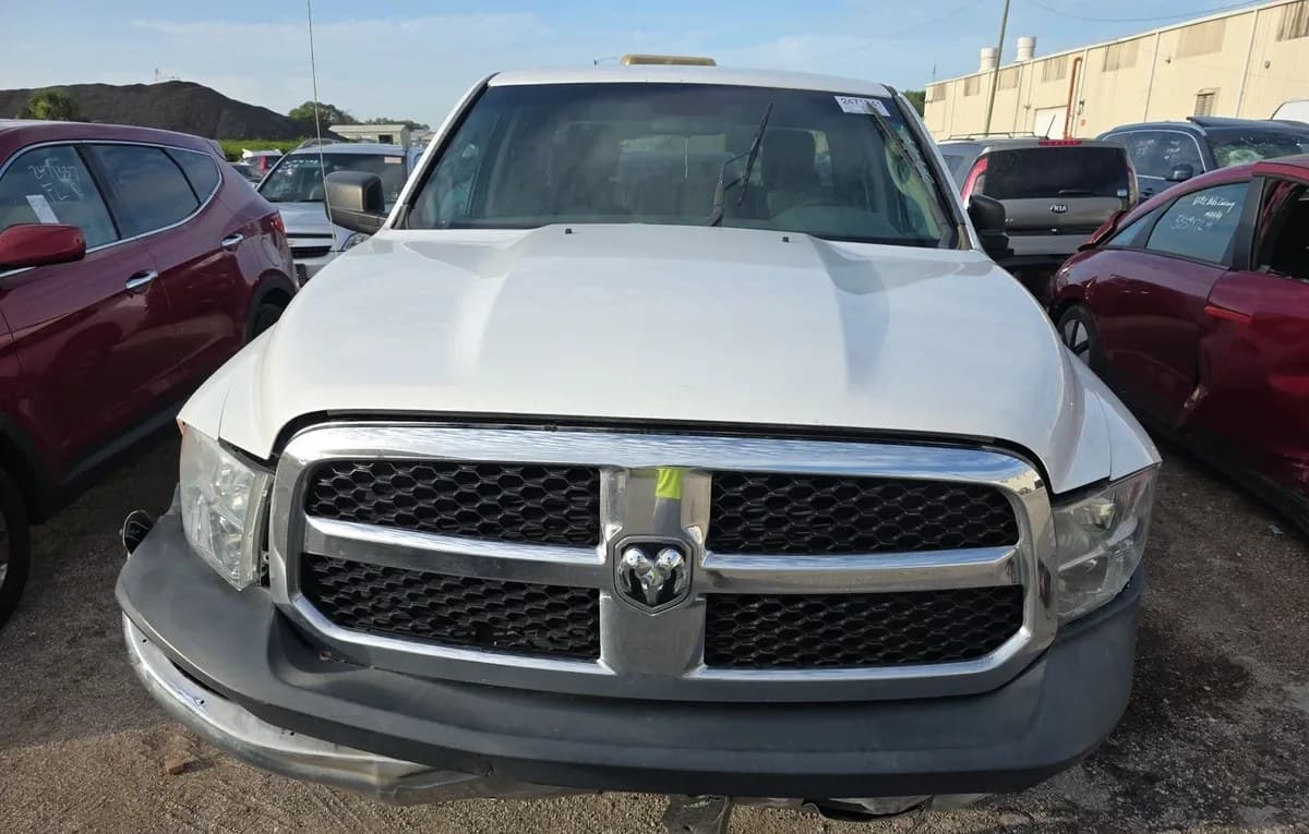 2017 RAM 1500 TRADESMAN EXTENDED CAB MEDIUM BED 3