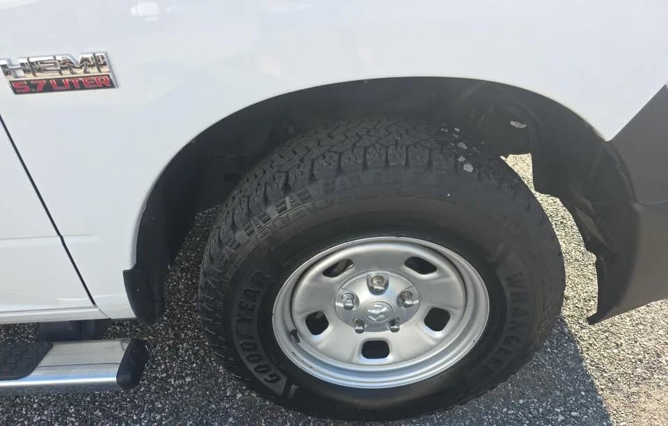 2020 RAM 1500 CLASSIC TRADESMAN EXTENDED CAB MEDIUM BED 6