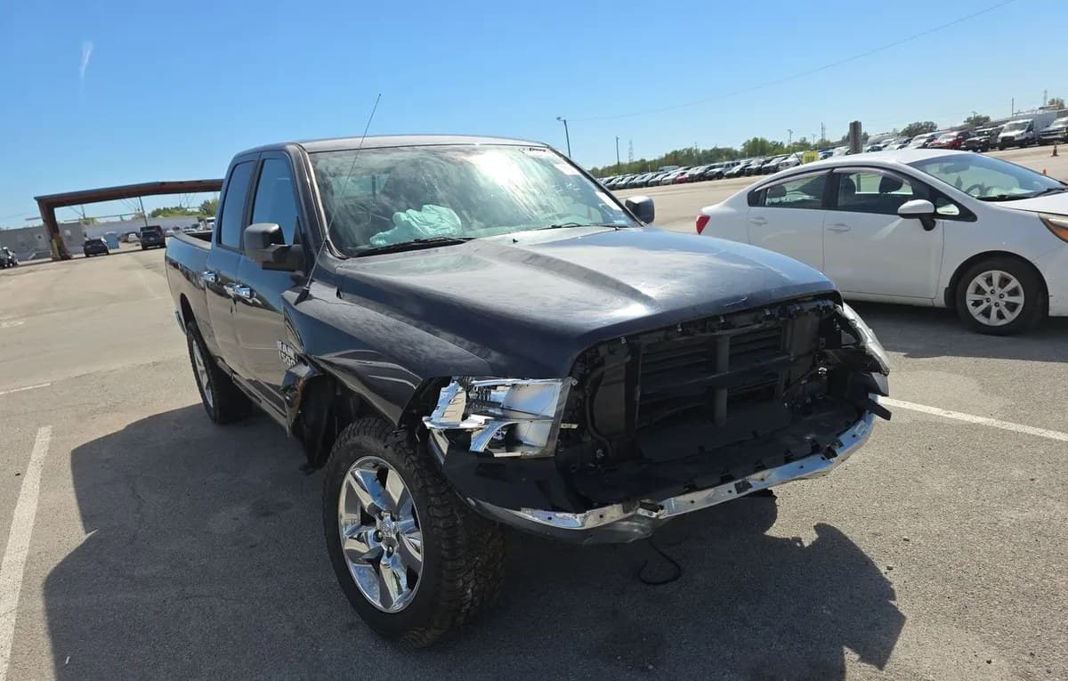2018 RAM 1500 BIG HORN EXTENDED CAB MEDIUM BED 4
