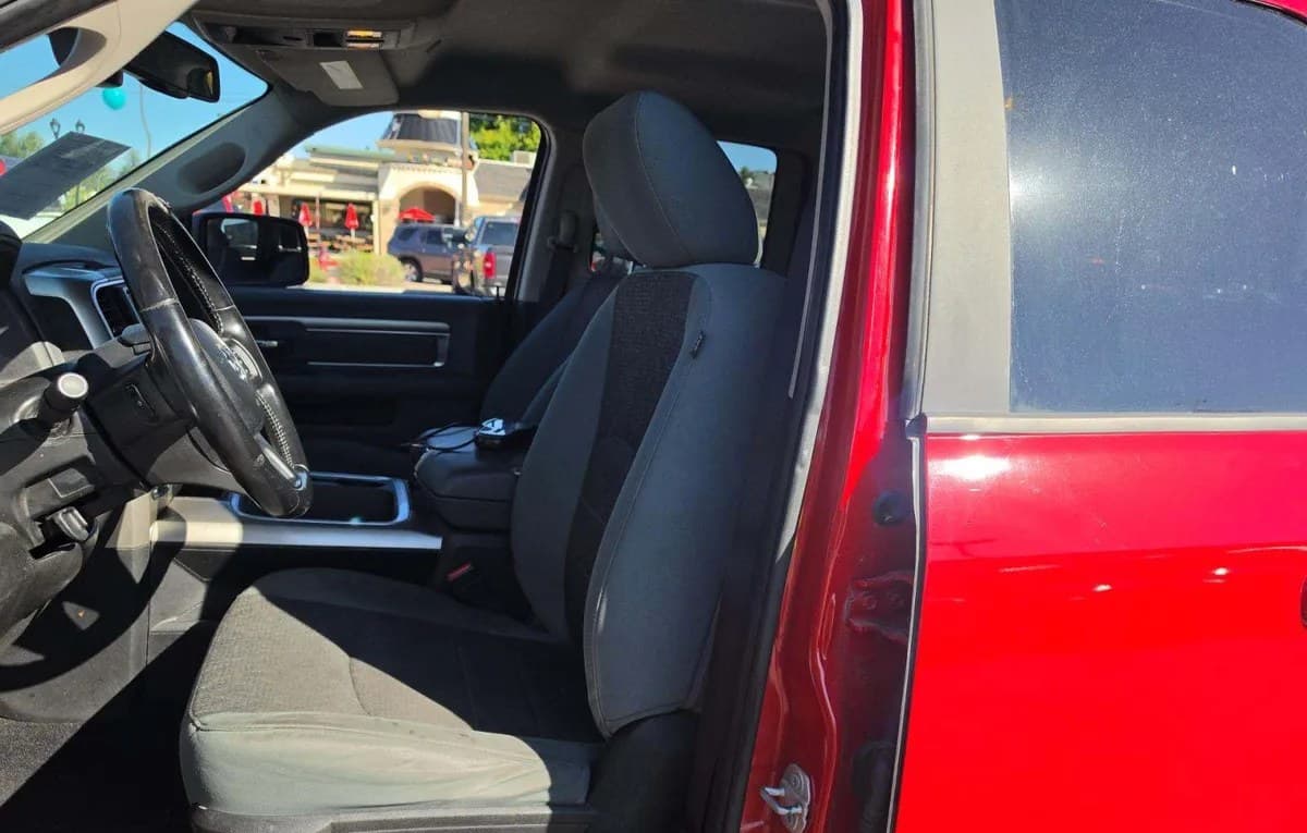 2019 RAM 1500 CLASSIC WARLOCK EXTENDED CAB MEDIUM BED 4
