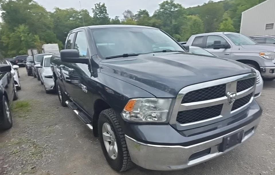 2017 RAM 1500 SLT EXTENDED CAB MEDIUM BED 4