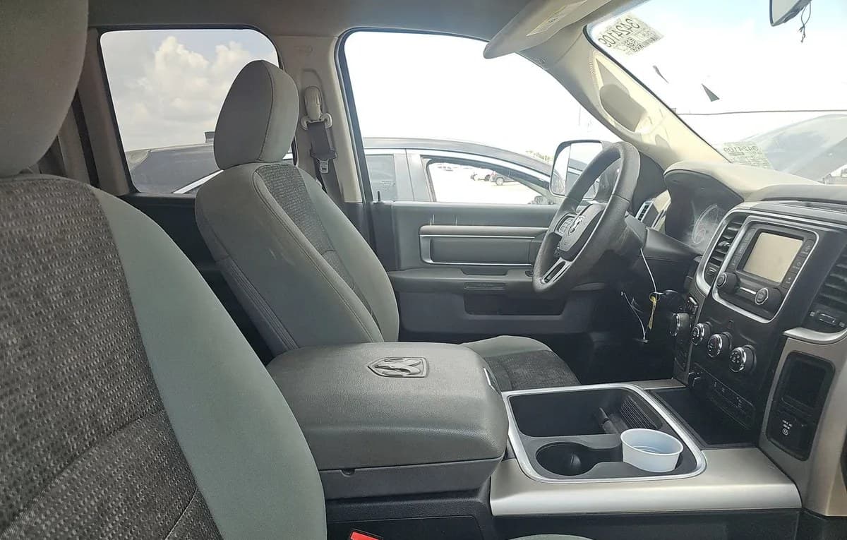 2019 RAM 1500 CLASSIC WARLOCK EXTENDED CAB MEDIUM BED 5