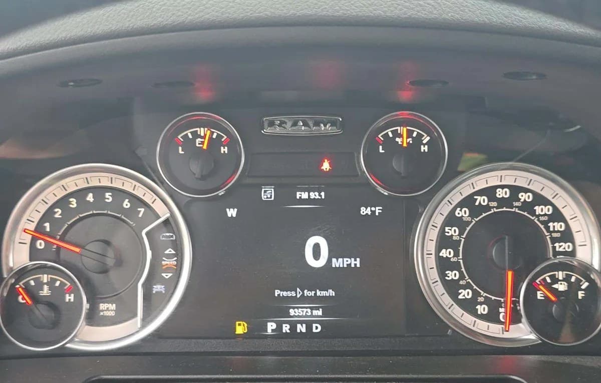 2018 RAM 1500 BIG HORN EXTENDED CAB MEDIUM BED 6