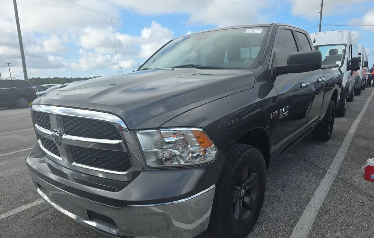 2017 RAM 1500 SLT EXTENDED CAB MEDIUM BED 2