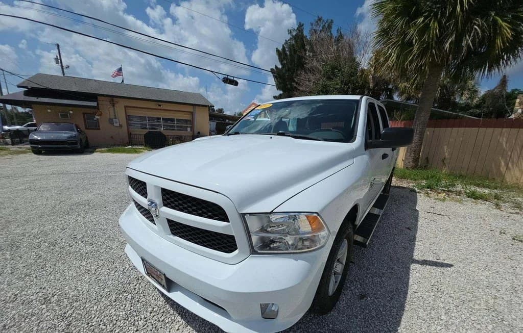 2017 RAM 1500 EXPRESS CREW CAB SHORT BED 1