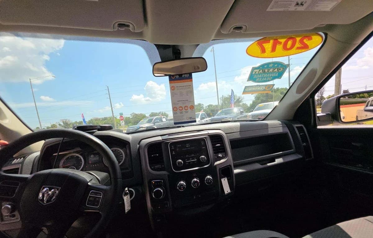 2017 RAM 1500 EXPRESS CREW CAB SHORT BED 7