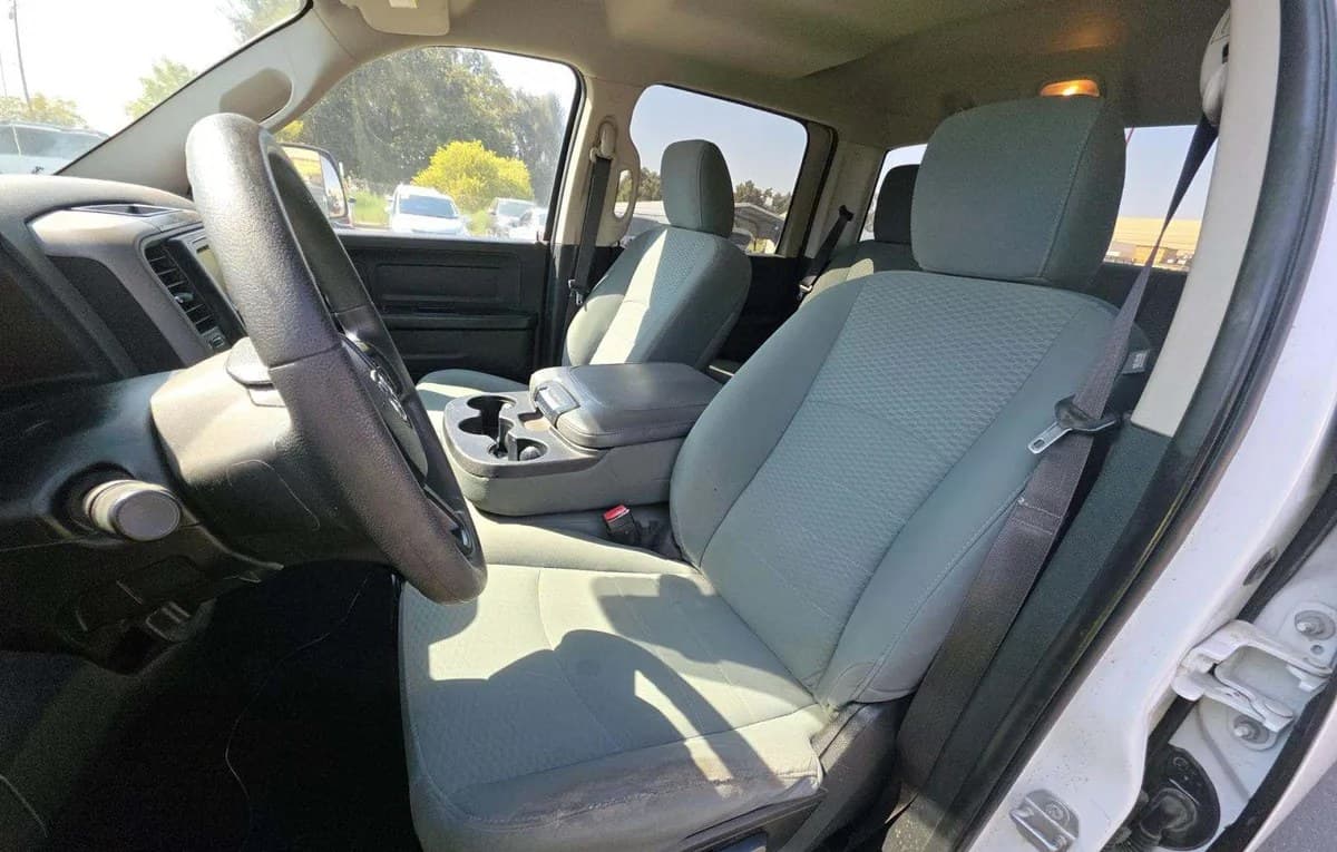 2018 RAM 1500 TRADESMAN CREW CAB SHORT BED 4