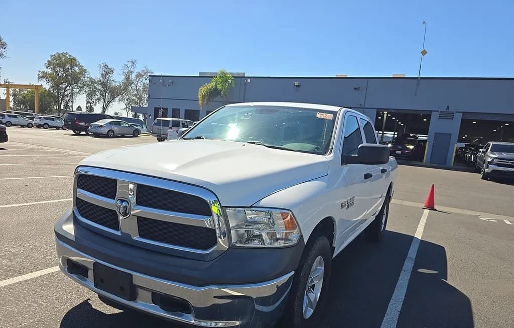 2018 RAM 1500 TRADESMAN CREW CAB SHORT BED 1