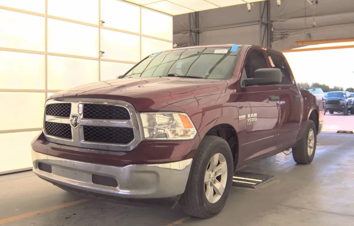 2019 RAM 1500 CLASSIC TRADESMAN CREW CAB SHORT BED 2