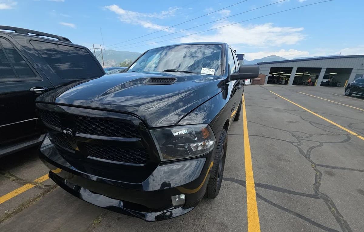 2019 RAM 1500 CLASSIC EXPRESS CREW CAB SHORT BED 2