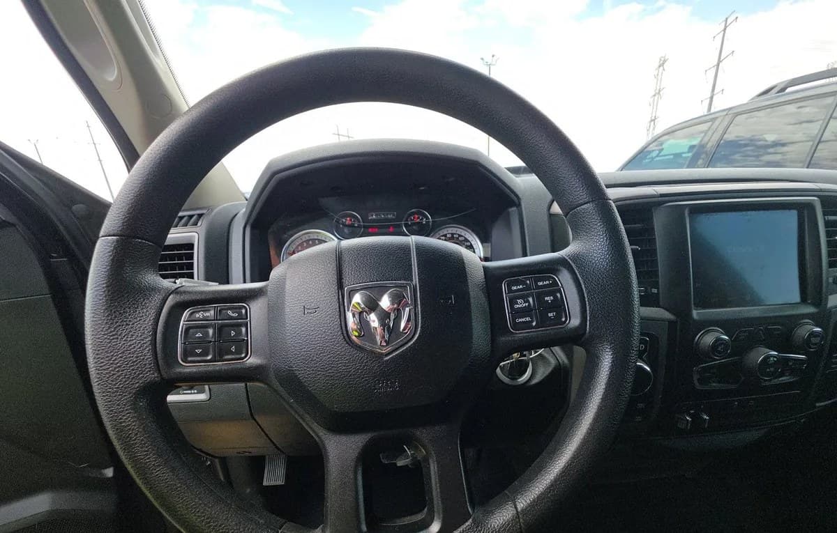 2019 RAM 1500 CLASSIC EXPRESS CREW CAB SHORT BED 7