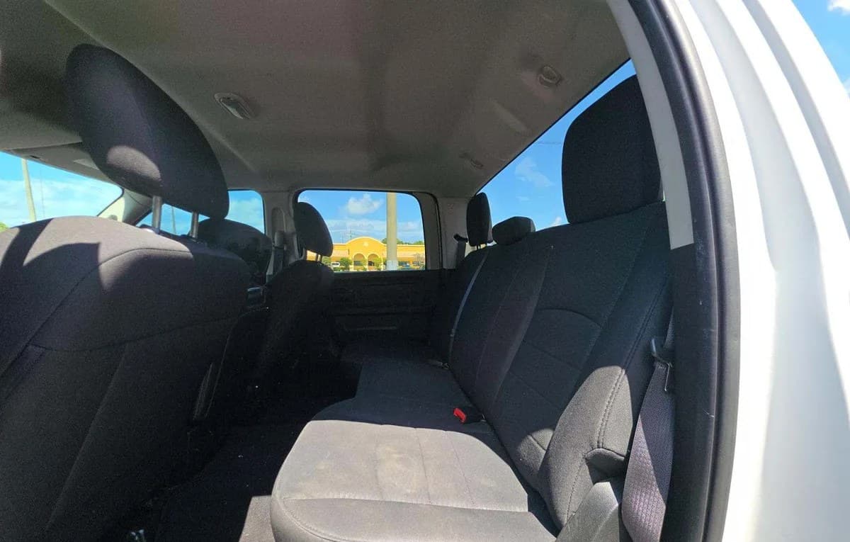 2019 RAM 1500 CLASSIC EXPRESS CREW CAB SHORT BED 7