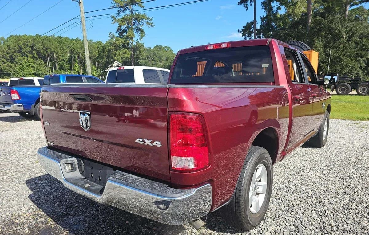 2021 RAM 1500 CLASSIC SLT CREW CAB SHORT BED 4