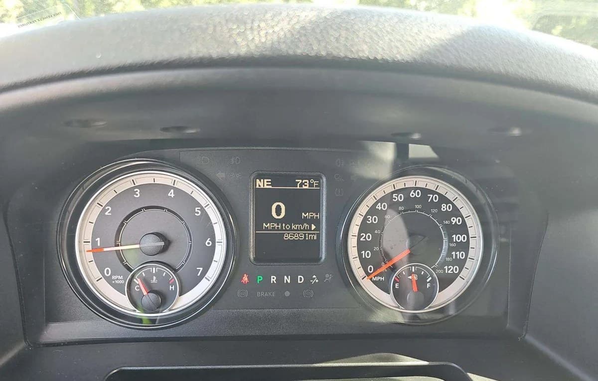 2021 RAM 1500 CLASSIC SLT CREW CAB SHORT BED 6