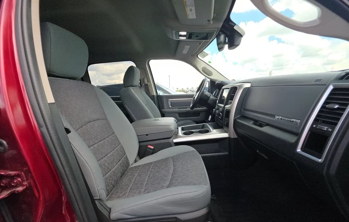 2017 RAM 1500 BIG HORN CREW CAB SHORT BED 5