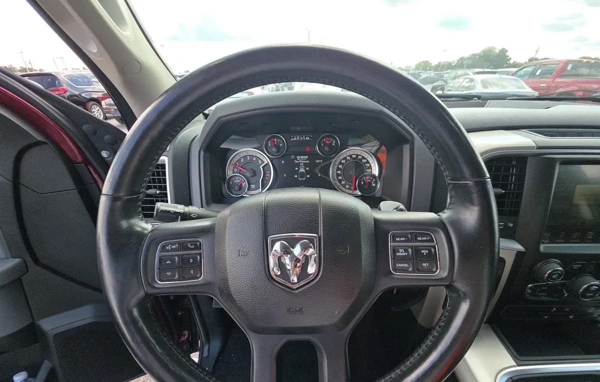 2017 RAM 1500 BIG HORN CREW CAB SHORT BED 7