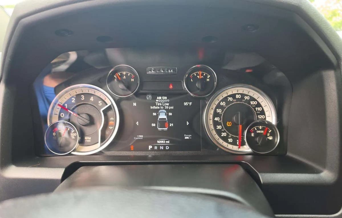 2018 RAM 1500 BIG HORN CREW CAB SHORT BED 6