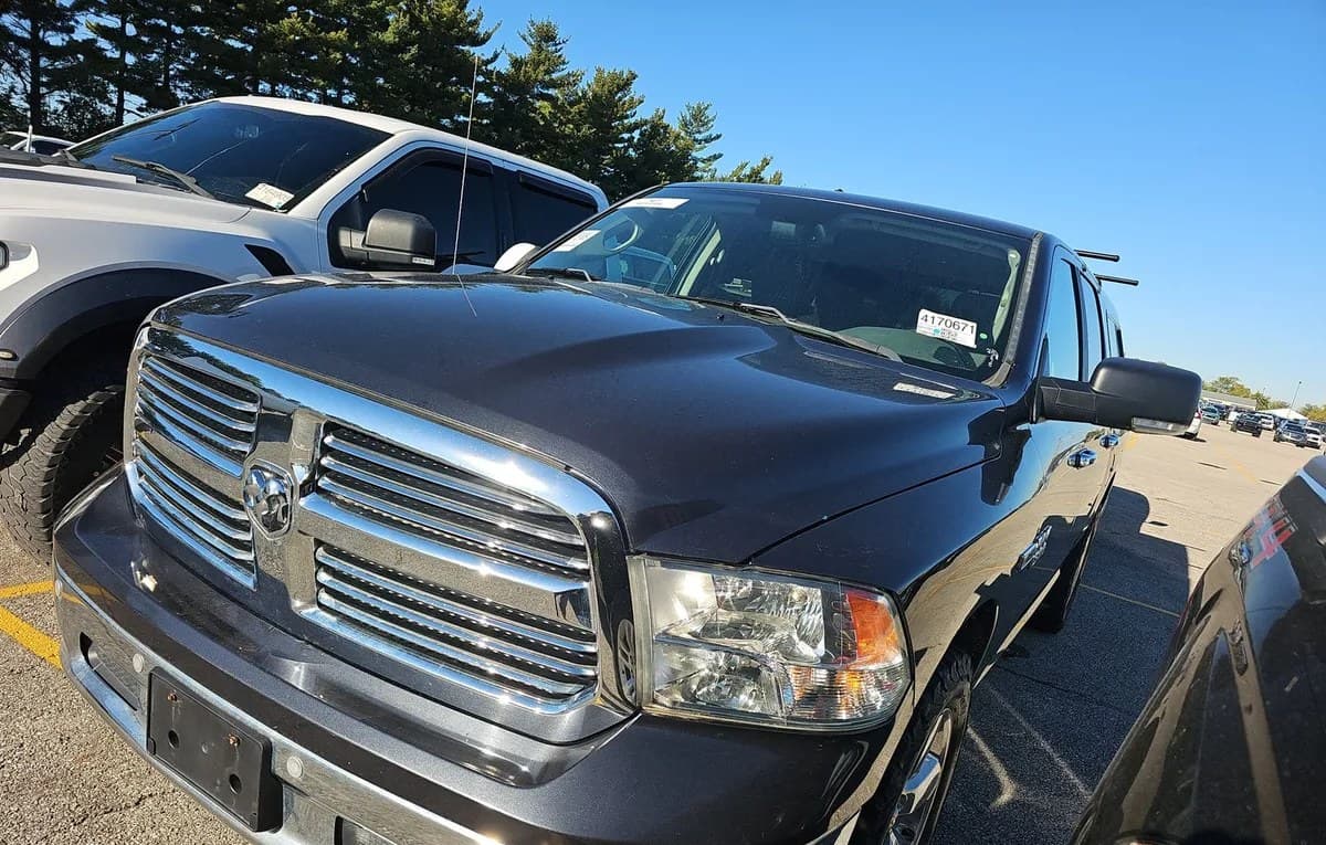 2017 RAM 1500 BIG HORN CREW CAB SHORT BED 2