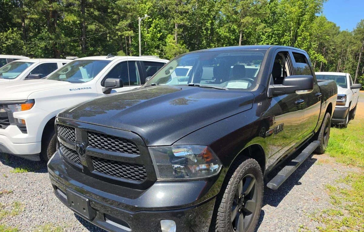 2018 RAM 1500 BIG HORN CREW CAB SHORT BED 2