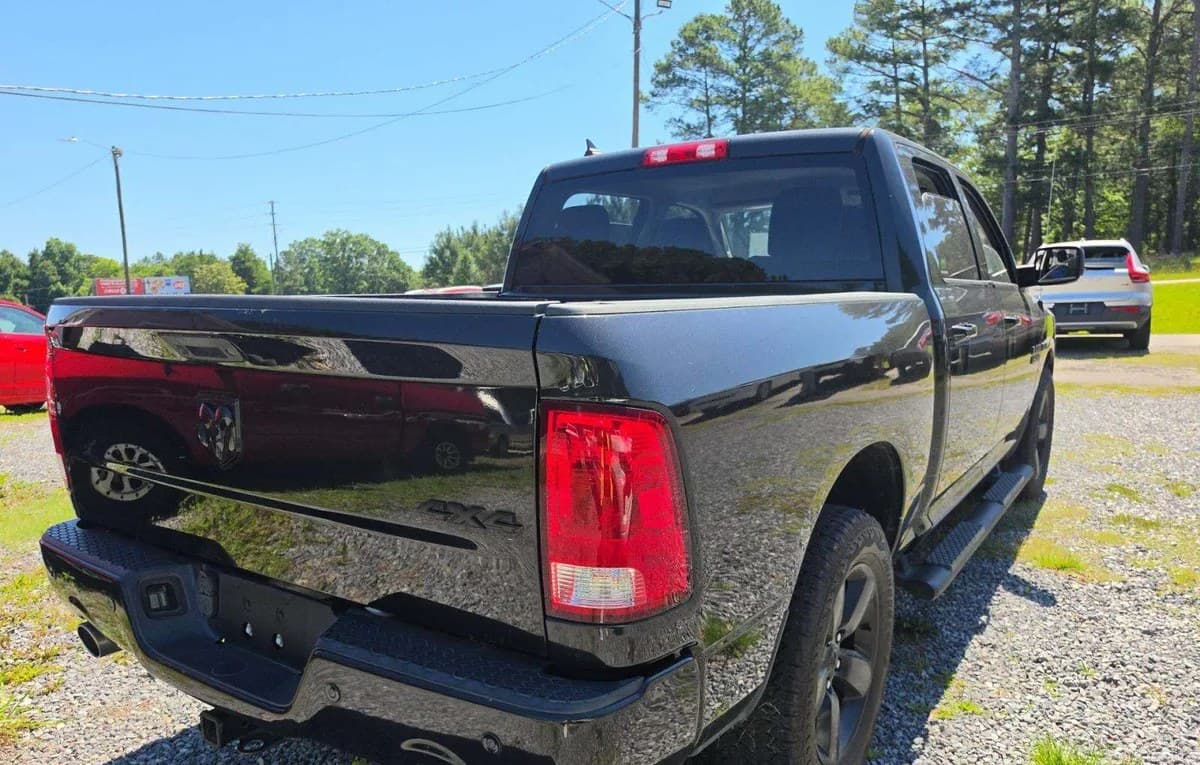 2018 RAM 1500 BIG HORN CREW CAB SHORT BED 4