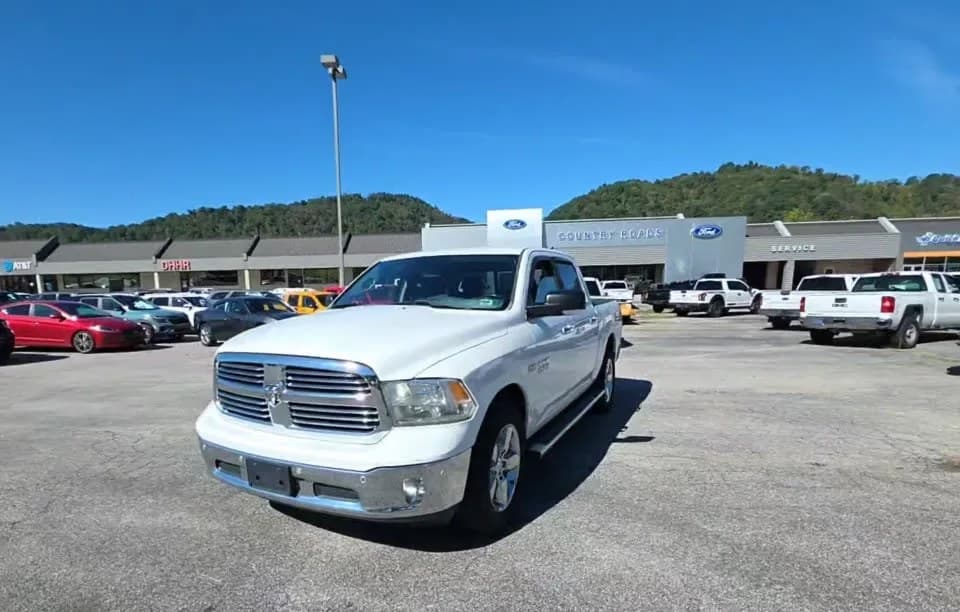 2017 RAM 1500 BIG HORN CREW CAB SHORT BED 1