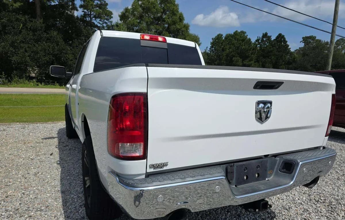 2018 RAM 1500 BIG HORN CREW CAB SHORT BED 3
