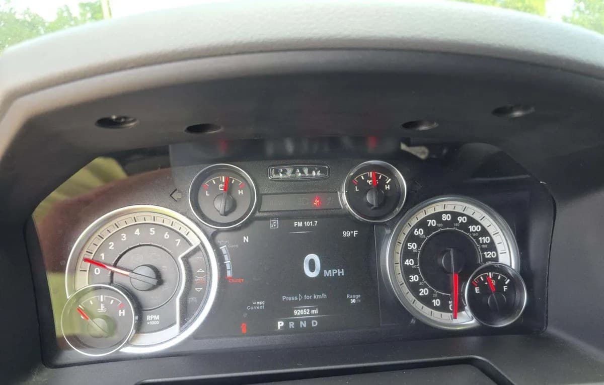 2018 RAM 1500 BIG HORN CREW CAB SHORT BED 6