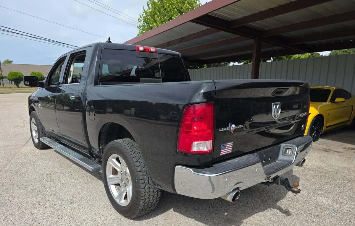2017 RAM 1500 LONE STAR SILVER CREW CAB SHORT BED 3