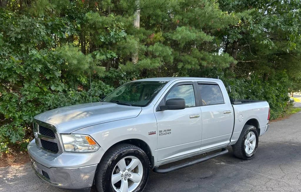 2018 RAM 1500 SLT CREW CAB SHORT BED 1