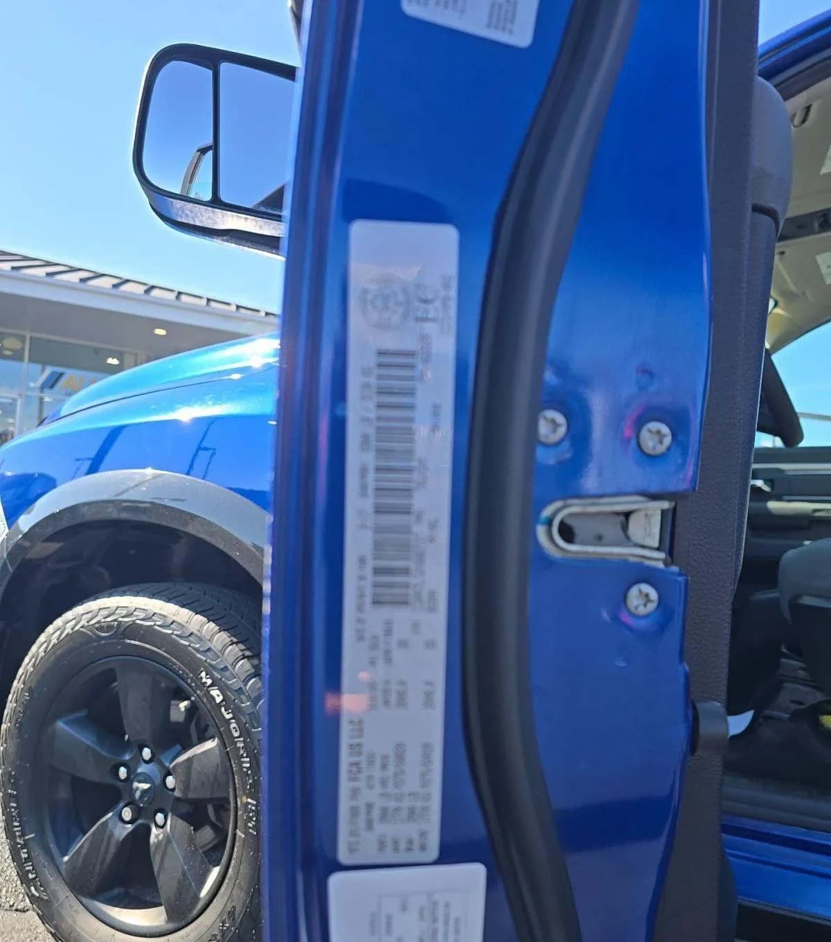 2017 RAM 1500 OUTDOORSMAN CREW CAB SHORT BED 3