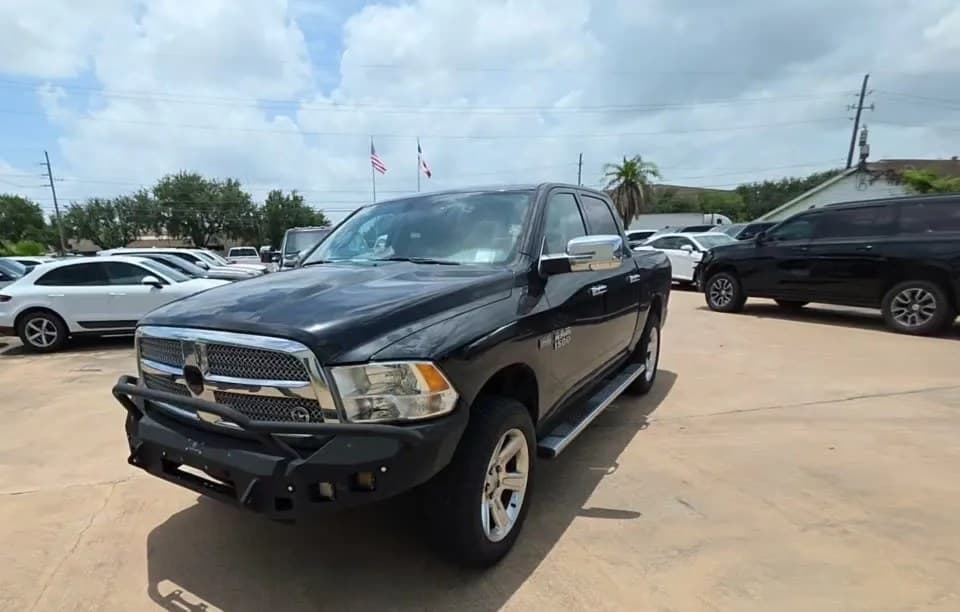 2018 RAM 1500 LONE STAR SILVER CREW CAB SHORT BED 1