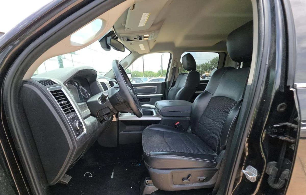 2018 RAM 1500 LONE STAR SILVER CREW CAB SHORT BED 4