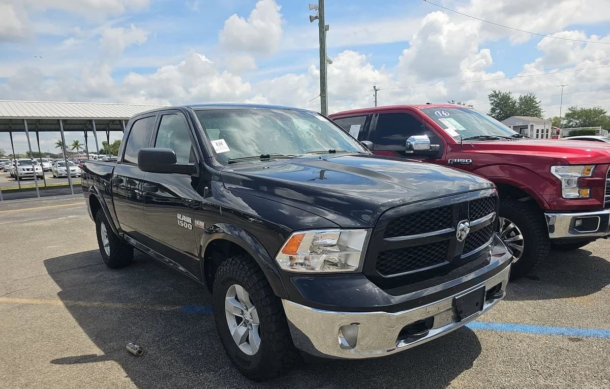 2017 RAM 1500 OUTDOORSMAN CREW CAB SHORT BED 4