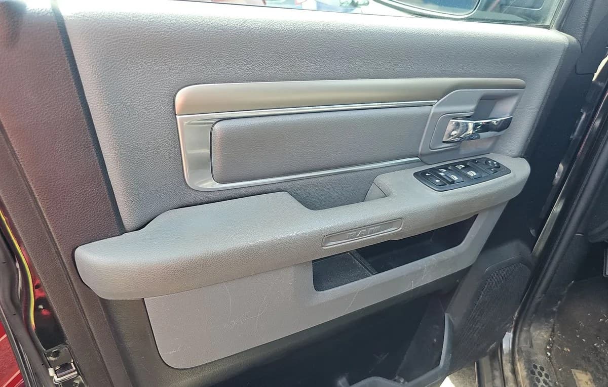 2017 RAM 1500 OUTDOORSMAN CREW CAB SHORT BED 6