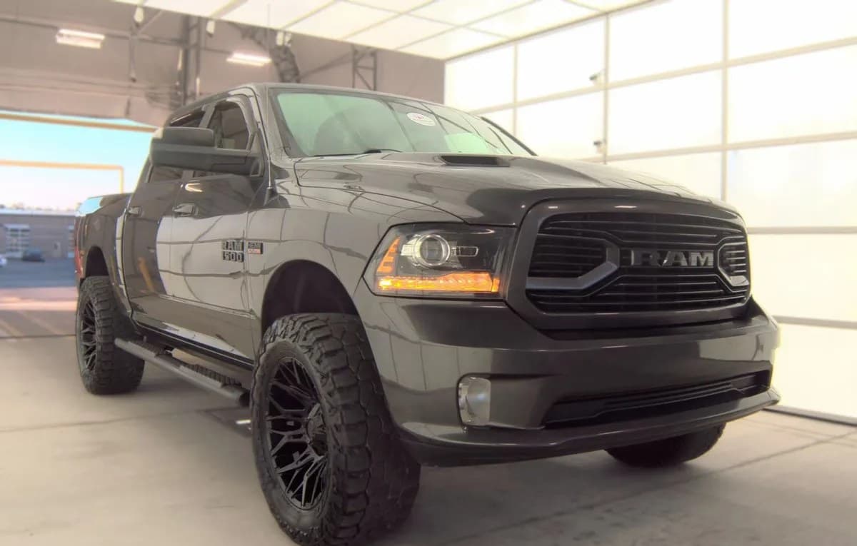 2018 RAM 1500 SPORT CREW CAB SHORT BED 4