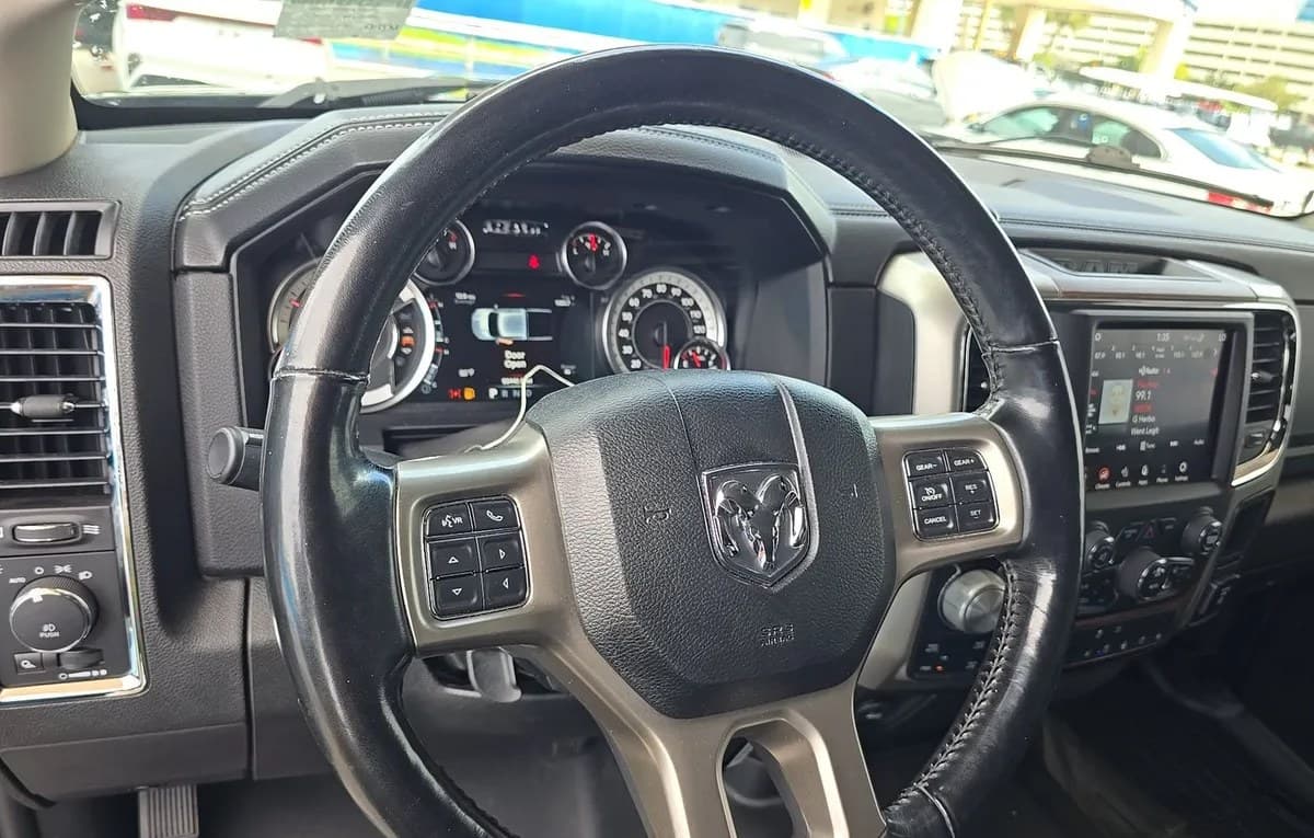 2019 RAM 1500 CLASSIC LARAMIE CREW CAB SHORT BED 7