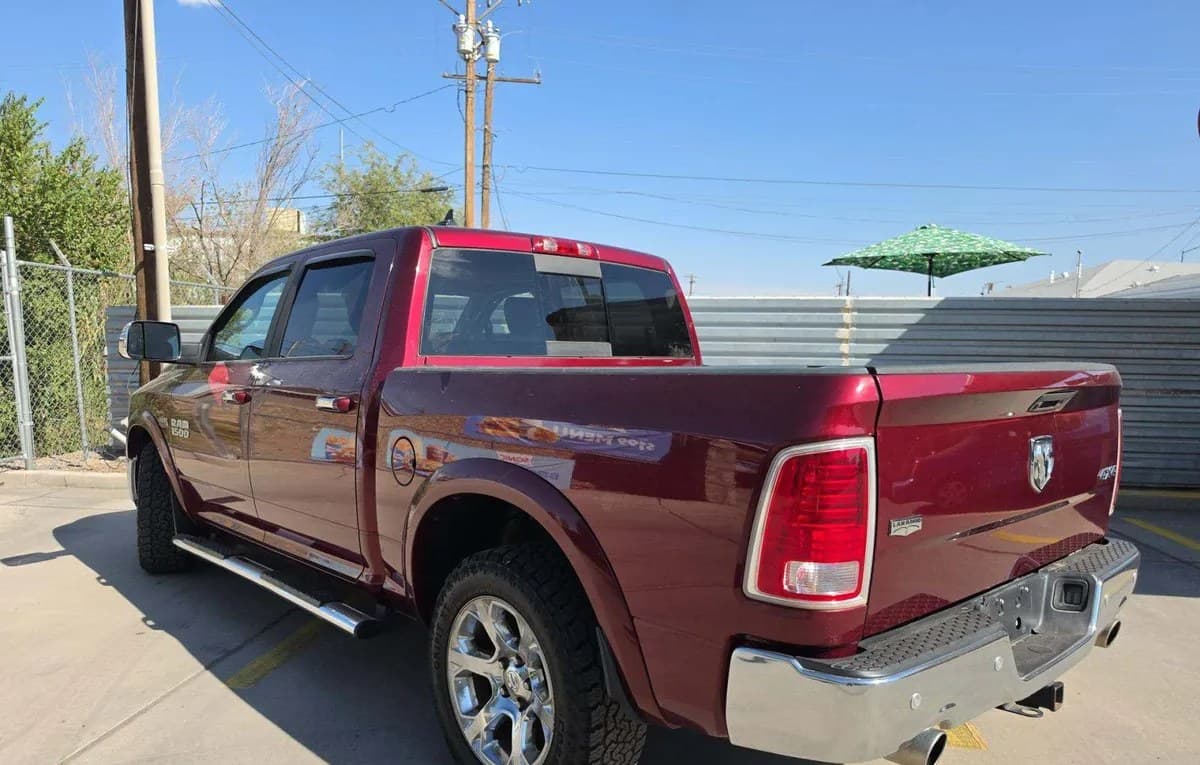 2017 RAM 1500 LARAMIE CREW CAB SHORT BED 3