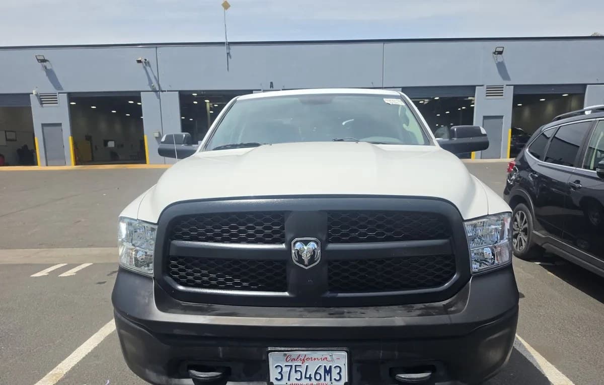 2019 RAM 1500 CLASSIC TRADESMAN CREW CAB MEDIUM BED 3
