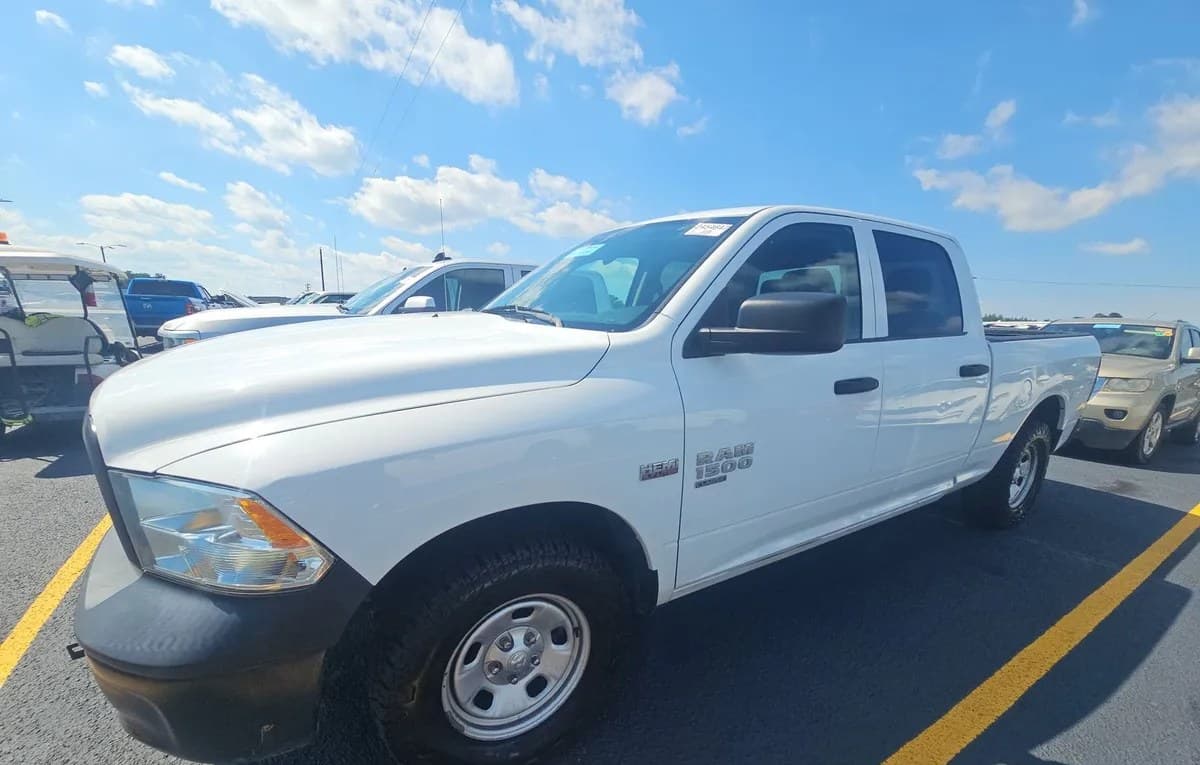 2022 RAM 1500 CLASSIC TRADESMAN CREW CAB MEDIUM BED 2