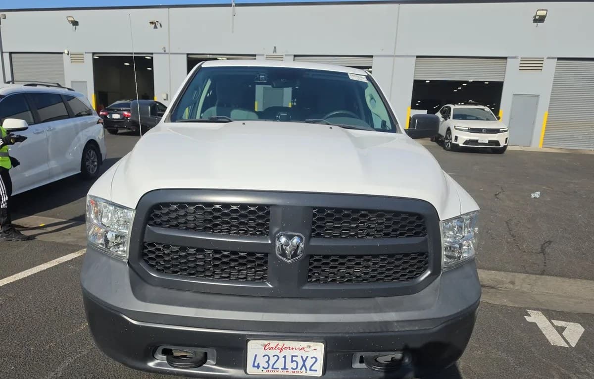 2019 RAM 1500 CLASSIC TRADESMAN CREW CAB MEDIUM BED 3