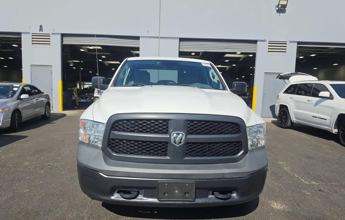 2019 RAM 1500 CLASSIC TRADESMAN CREW CAB MEDIUM BED 3