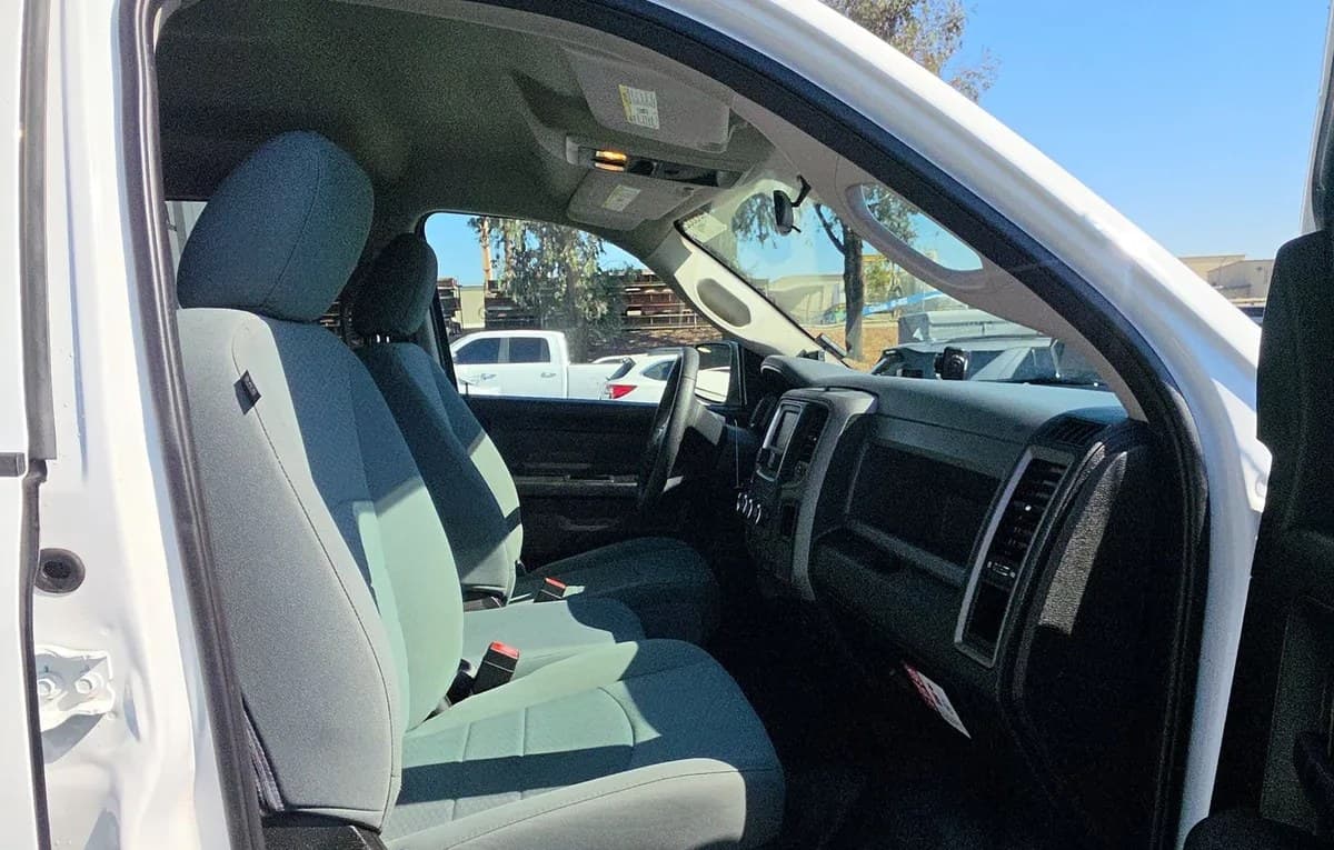 2019 RAM 1500 CLASSIC TRADESMAN CREW CAB MEDIUM BED 5
