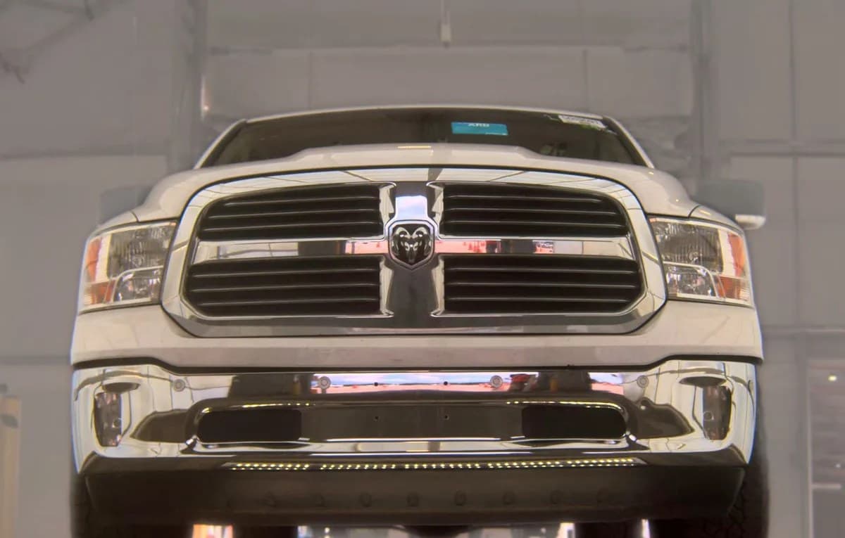 2019 RAM 1500 CLASSIC BIG HORN CREW CAB MEDIUM BED 4