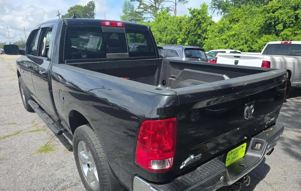 2017 RAM 1500 BIG HORN CREW CAB MEDIUM BED 3