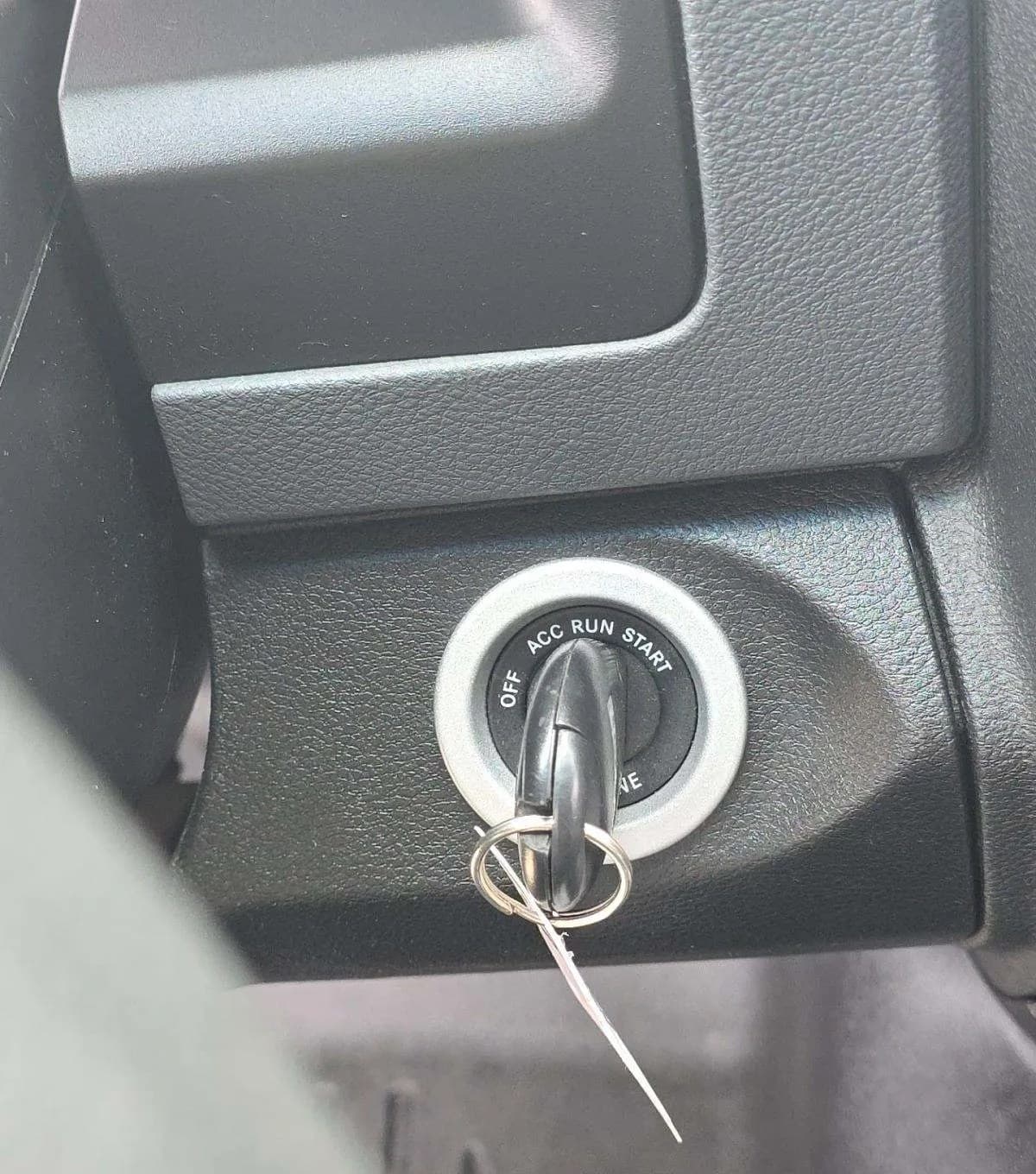 2019 RAM 1500 CLASSIC SLT CREW CAB MEDIUM BED 5