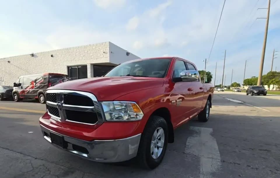 2020 RAM 1500 CLASSIC SLT CREW CAB MEDIUM BED