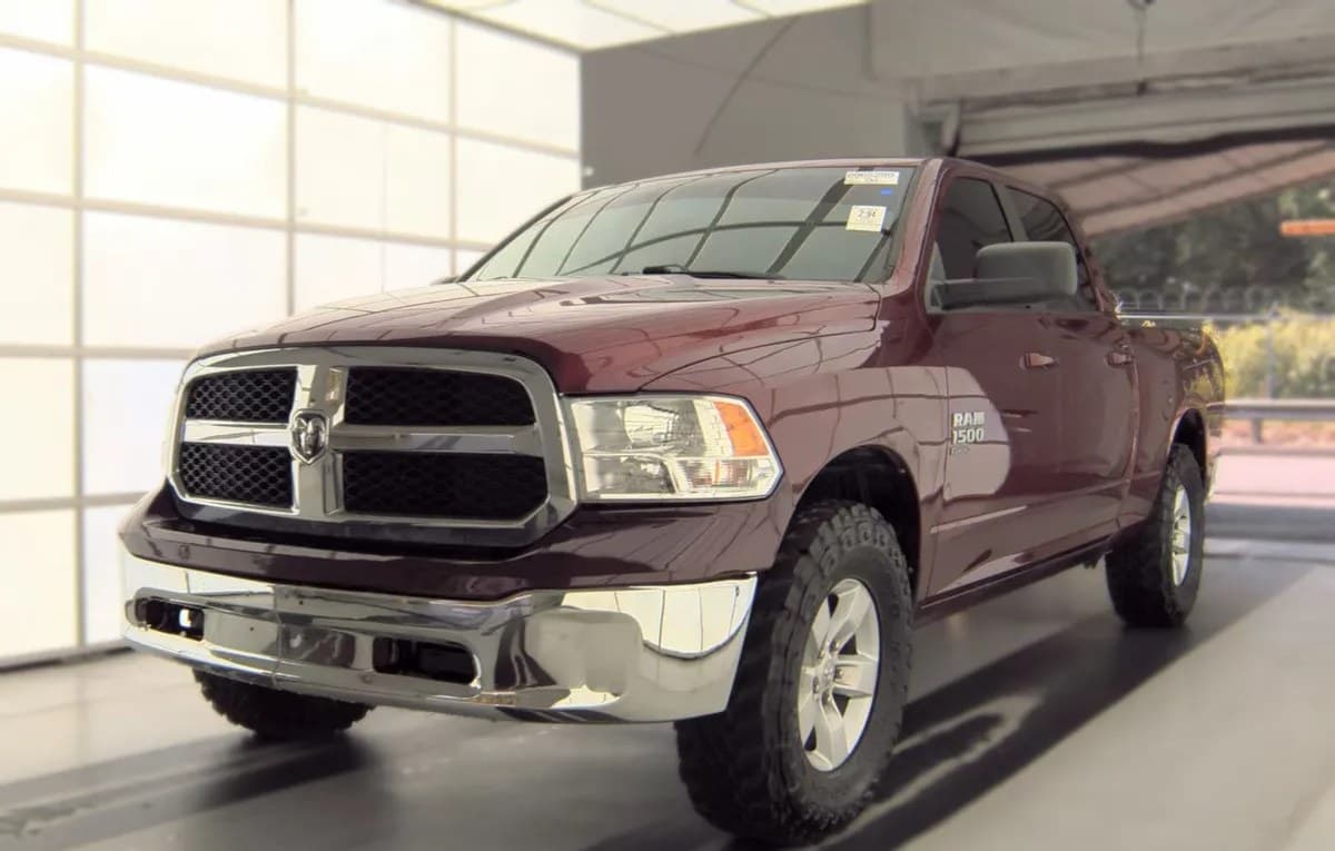 2021 RAM 1500 CLASSIC SLT CREW CAB MEDIUM BED 2