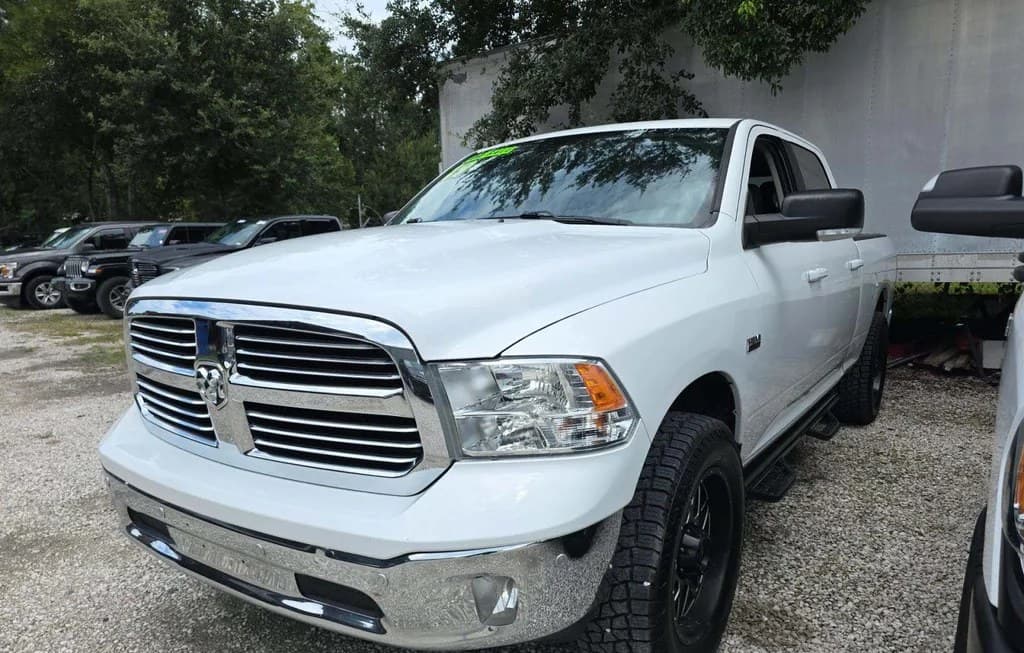 2019 RAM 1500 CLASSIC BIG HORN CREW CAB MEDIUM BED 1